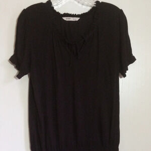 Old Navy black ruffle short puff sleeved peasant top women's size medium